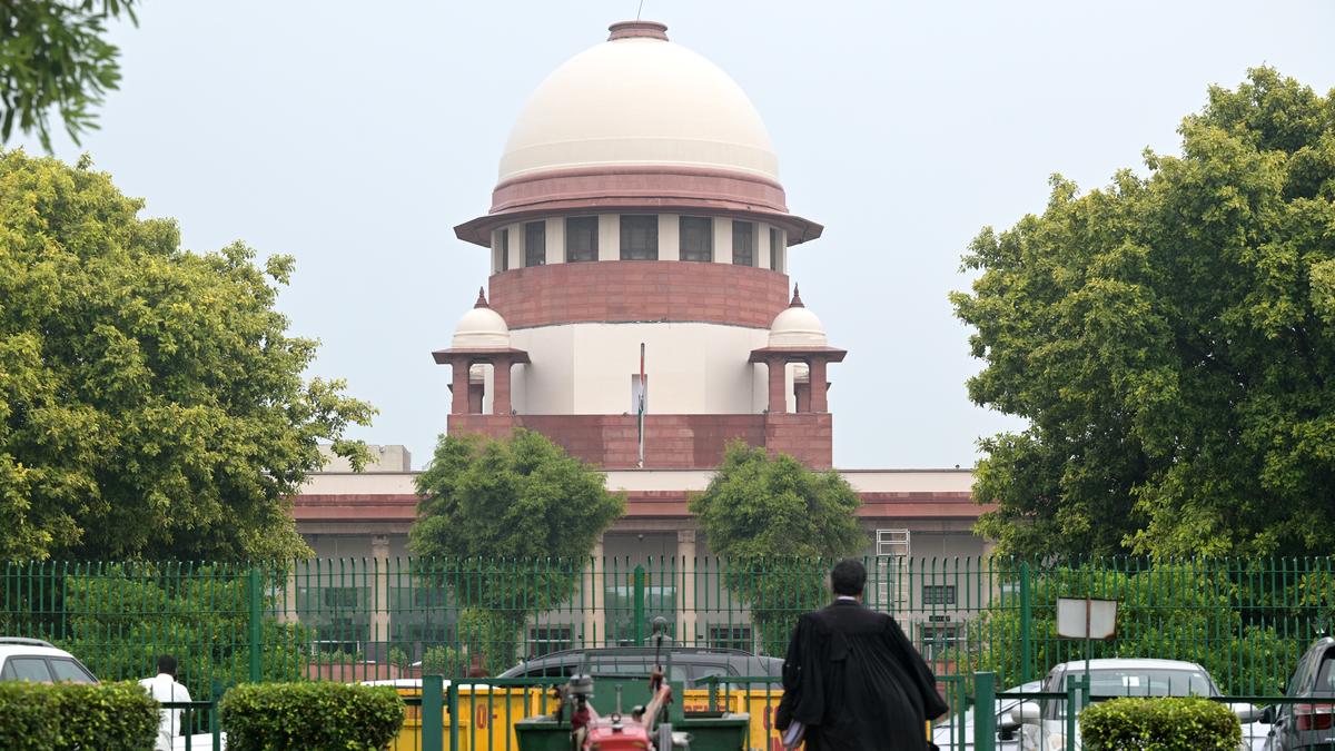 Supreme Court expunges Allahabad High Court's remark on religious conversions, grants bail to accused