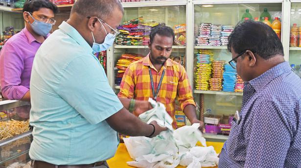 200 kg banned plastic products seized