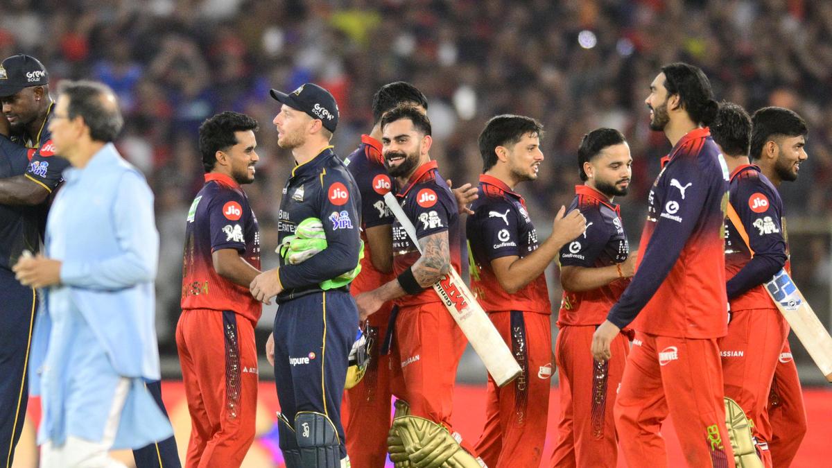 With this RCB group, you don’t need to be the one to step up every time: Kohli