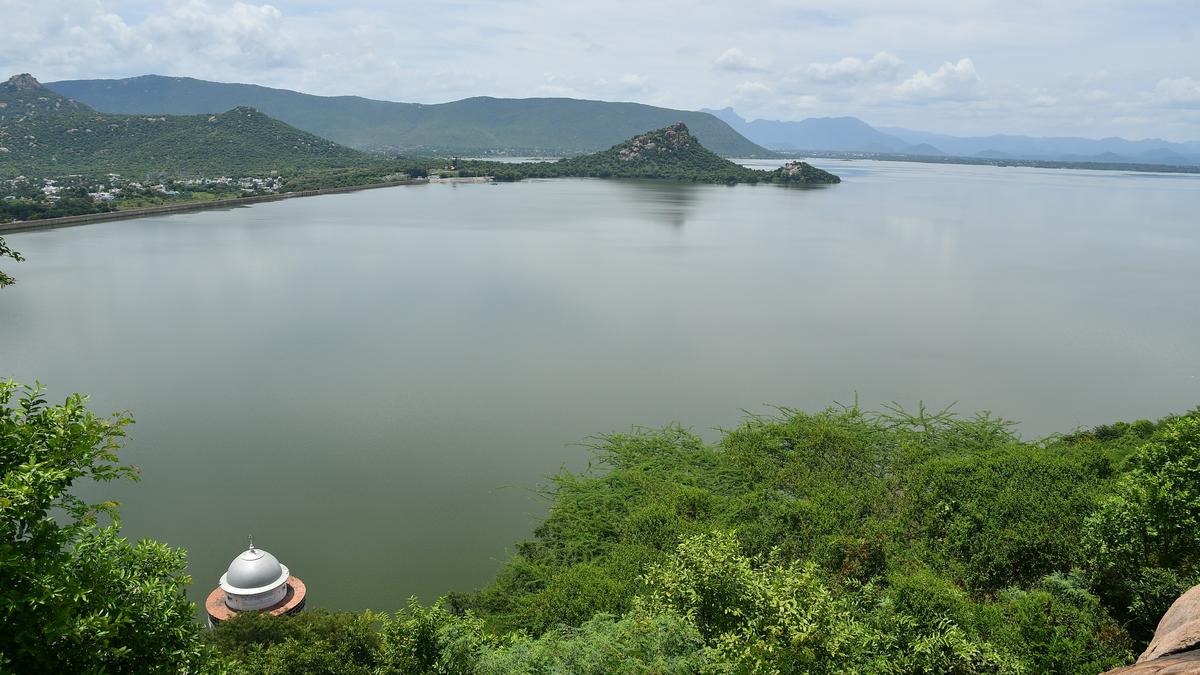 Mettur dam at full capacity for 65 days for the second time in its