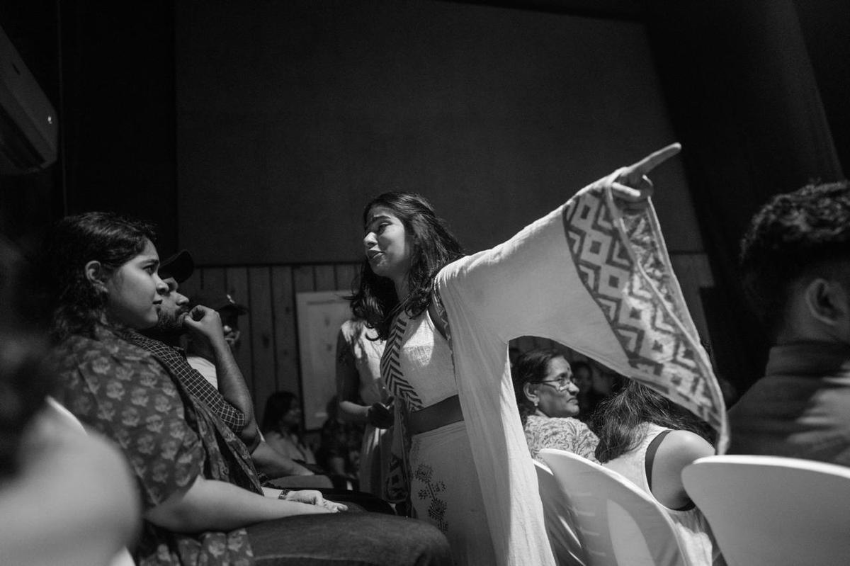 Anagha Narayanan nelle mani di Dio Anagha Narayanan nelle mani di Dio