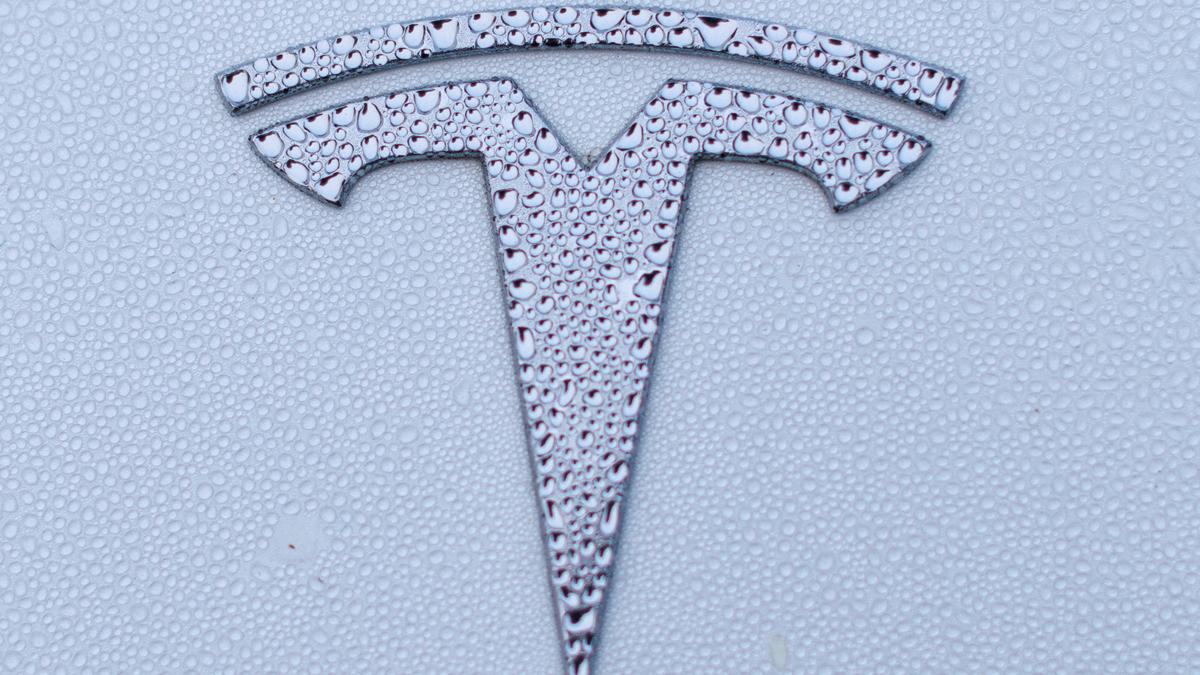 Tesla shares fall on doubts that latest autos will boost sales