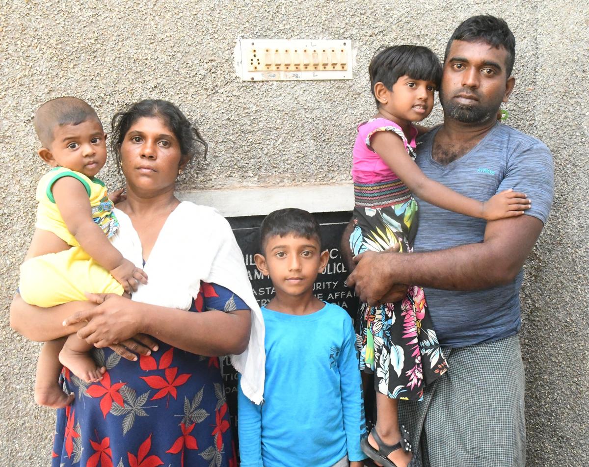 Five more Sri Lankan Tamils arrive at Dhanushkodi; taken to rehabilitation camp