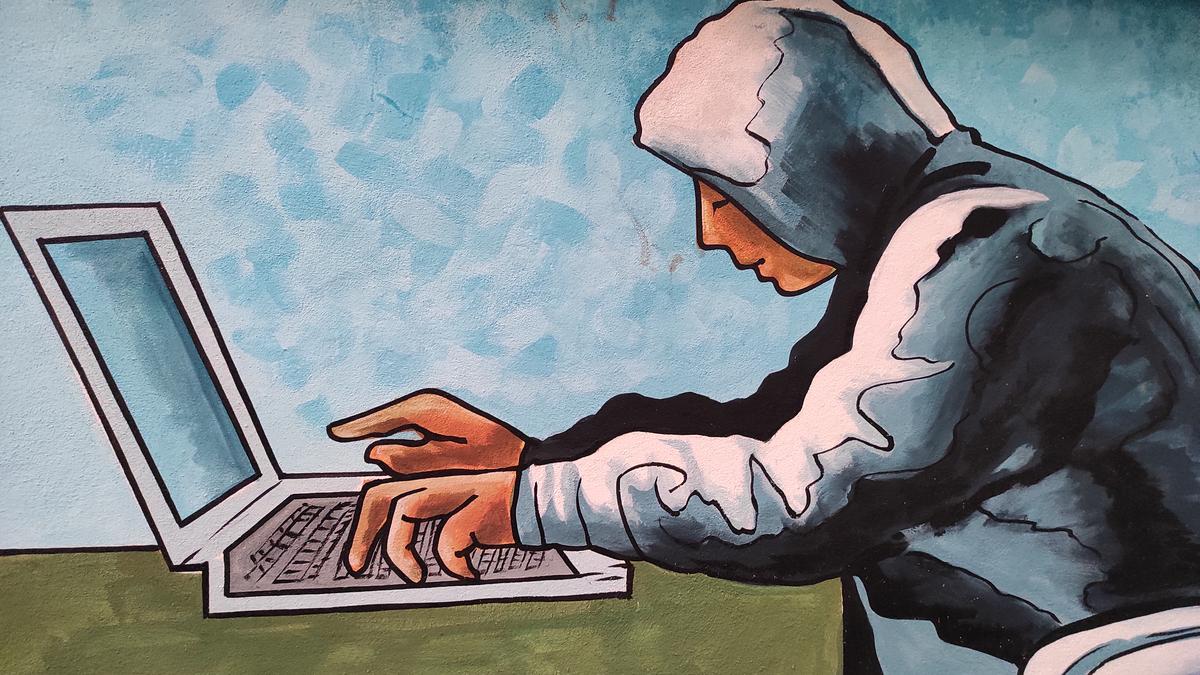 Bengaluru cyber crime police inspector, colleagues booked for extorting money from suspect in Kerala