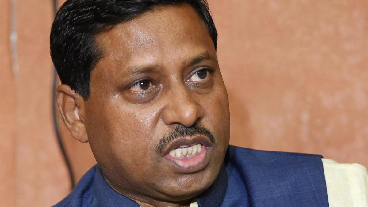 Agra Court stays BJP MP Ram Shankar Katheria conviction