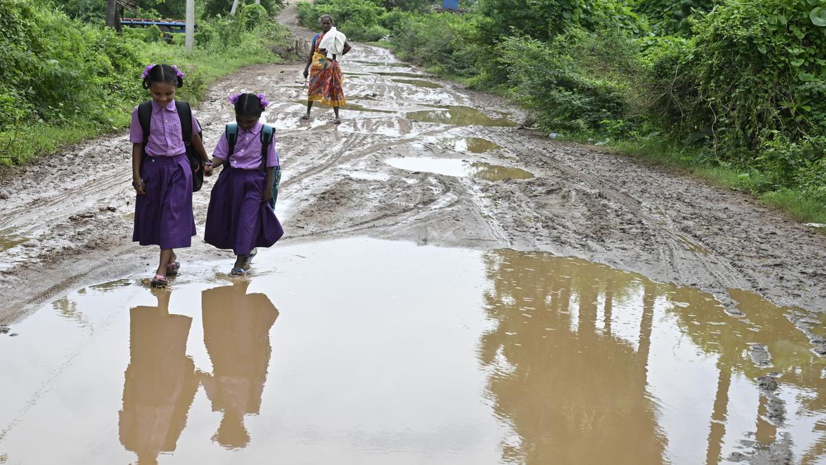 Heavy rain for three days leaves four dead, 4,000 affected in five districts of Andhra Pradesh