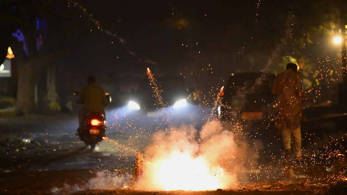 Zero casualties as fire services respond to 33 cracker-related distress calls on Diwali in Telangana