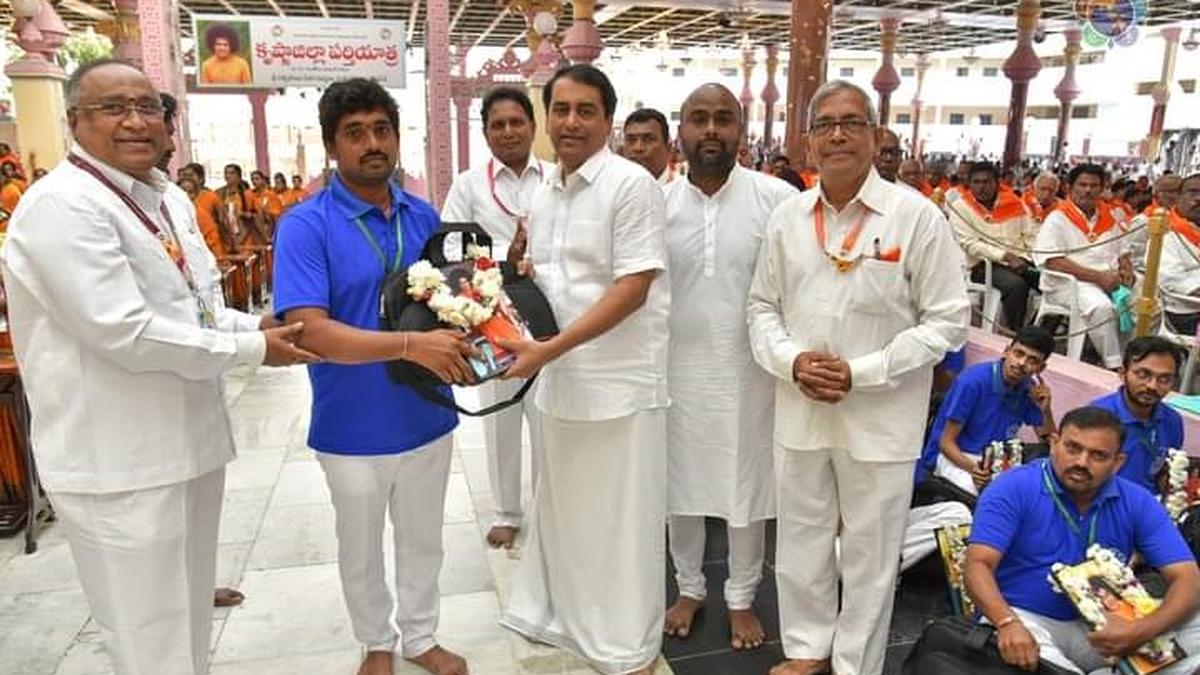 Trained youngsters given AC toolkits and sewing machines in Puttaparthi