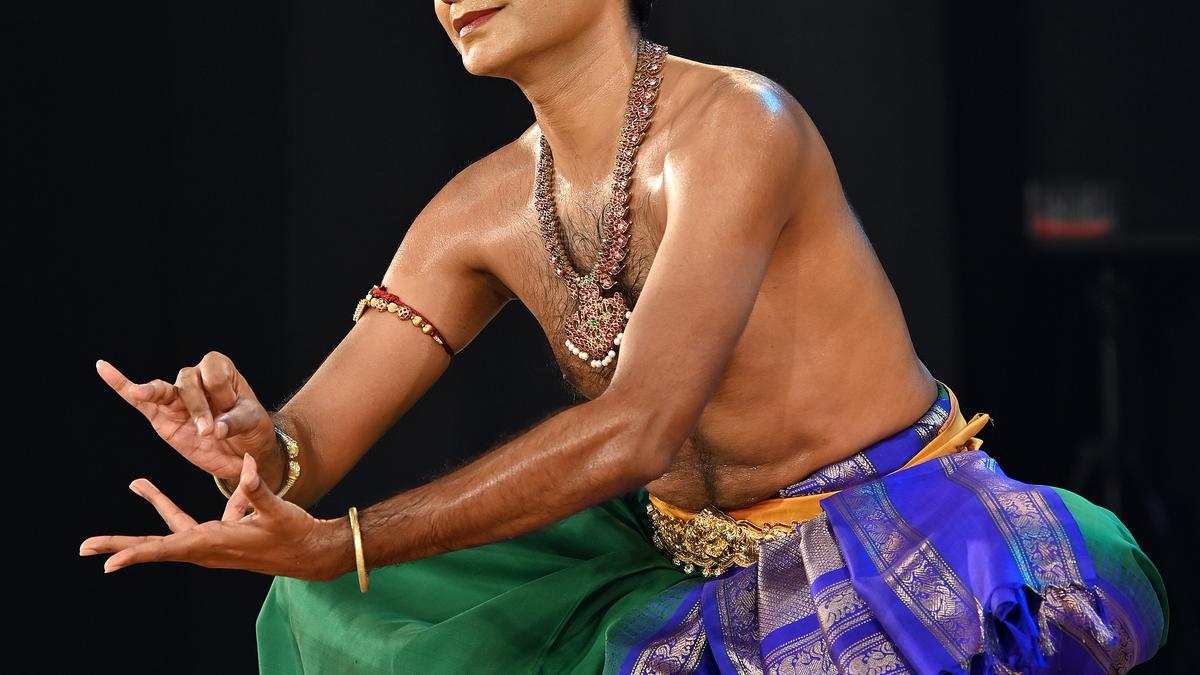 Bharatanatyam dancer K.P. Rakesh unravels the beauty of Jayadeva’s ashtapadi