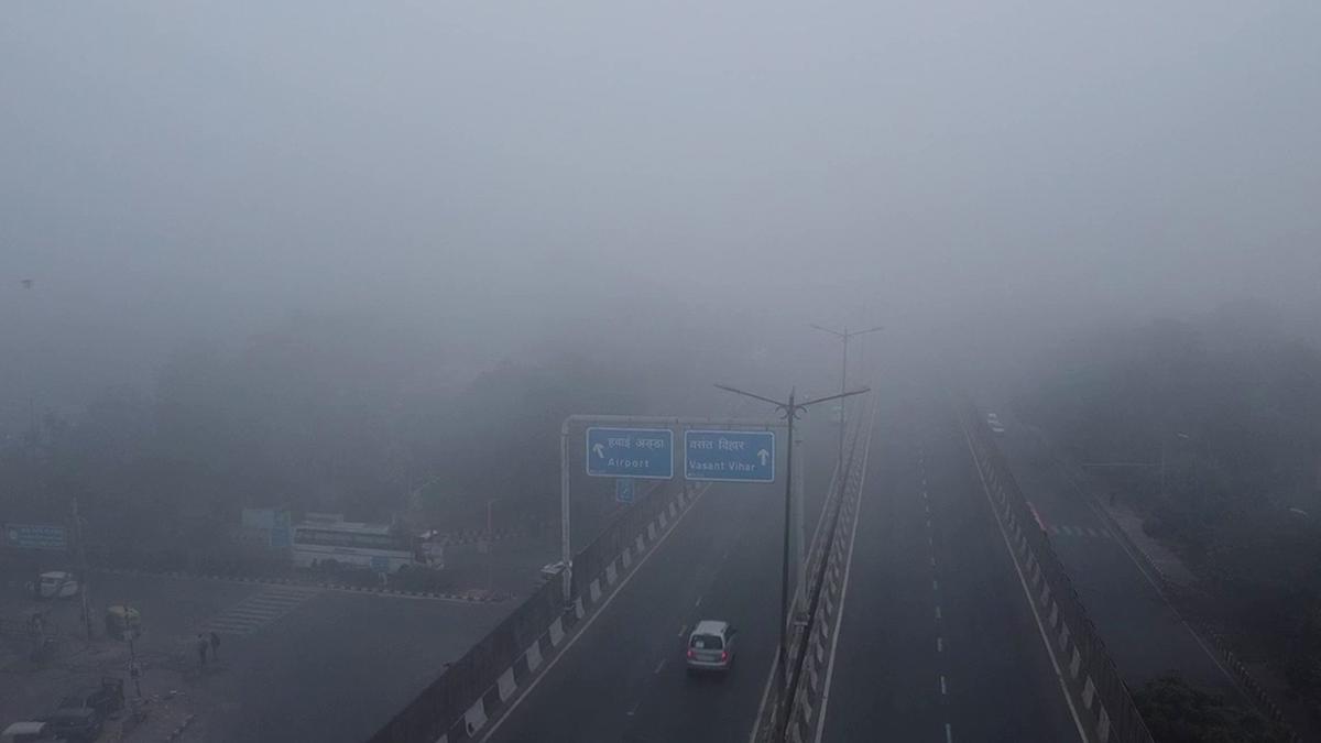 Dense fog spurs travel woes in Delhi, around 30 flights and trains delayed