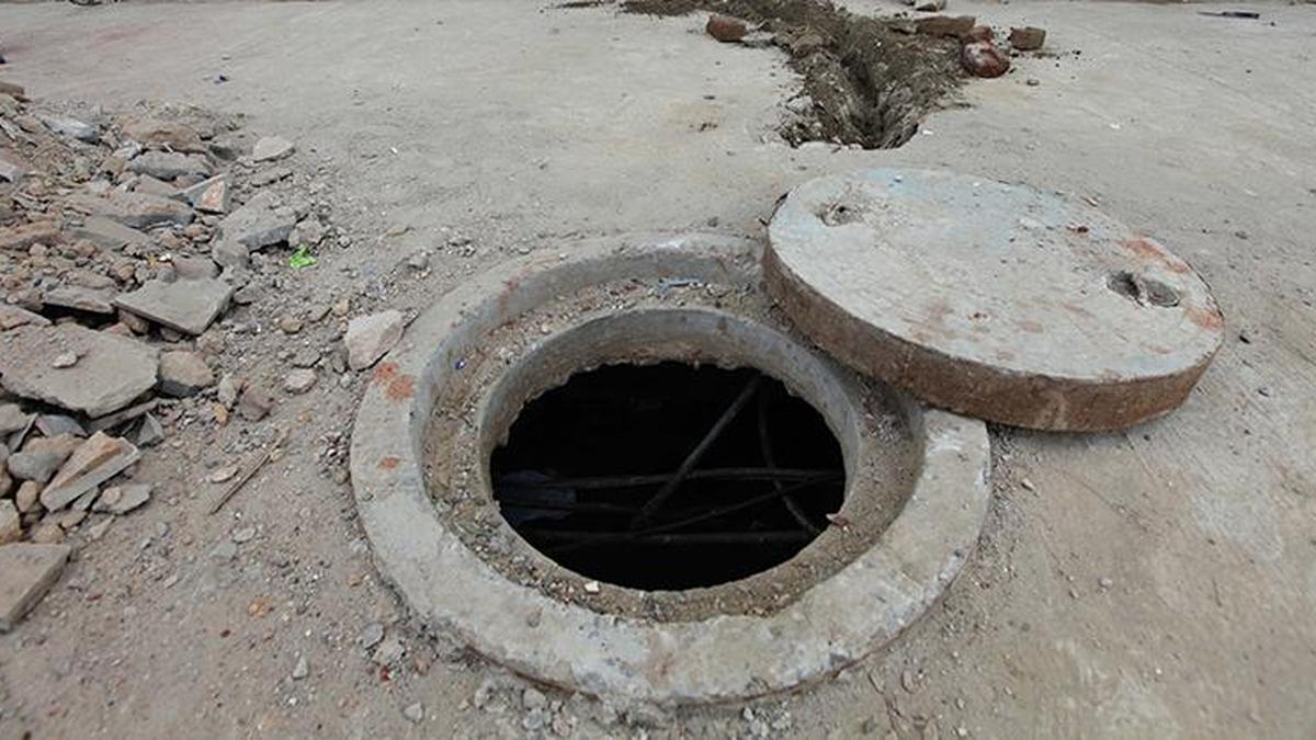 PWD mandates protective gear, insurance for sewage workers in Delhi