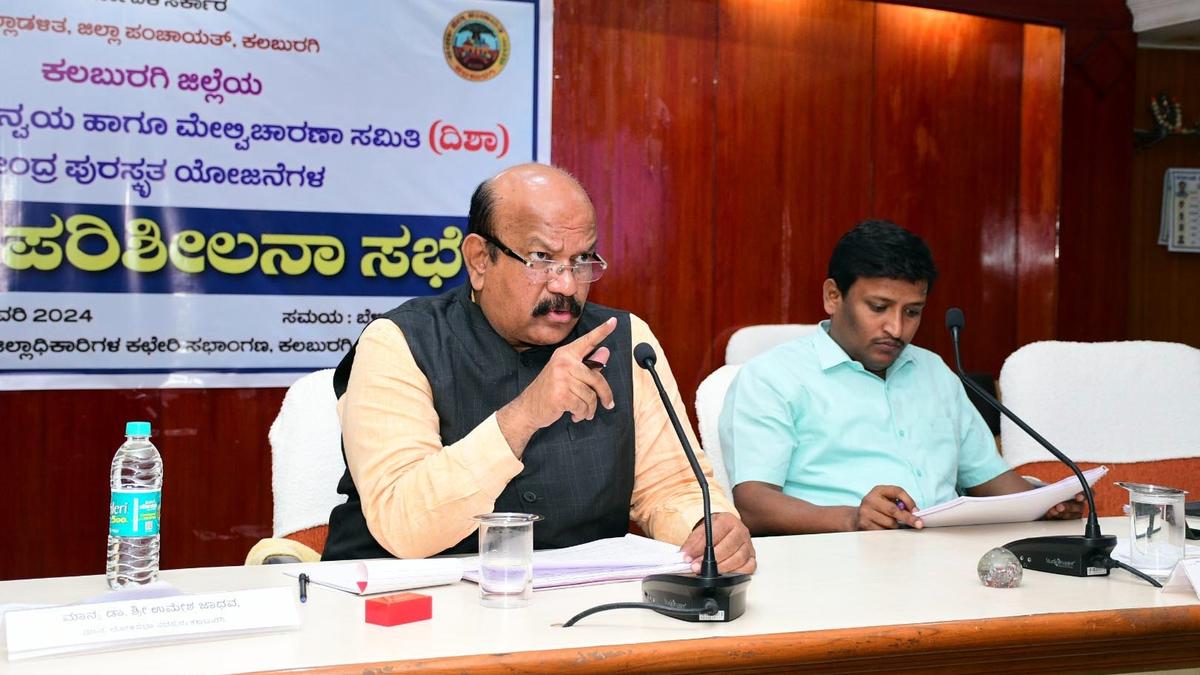 Umesh Jadhav asks officials to expand hostel infrastructure in Kalaburagi to accommodate 5,000 more students