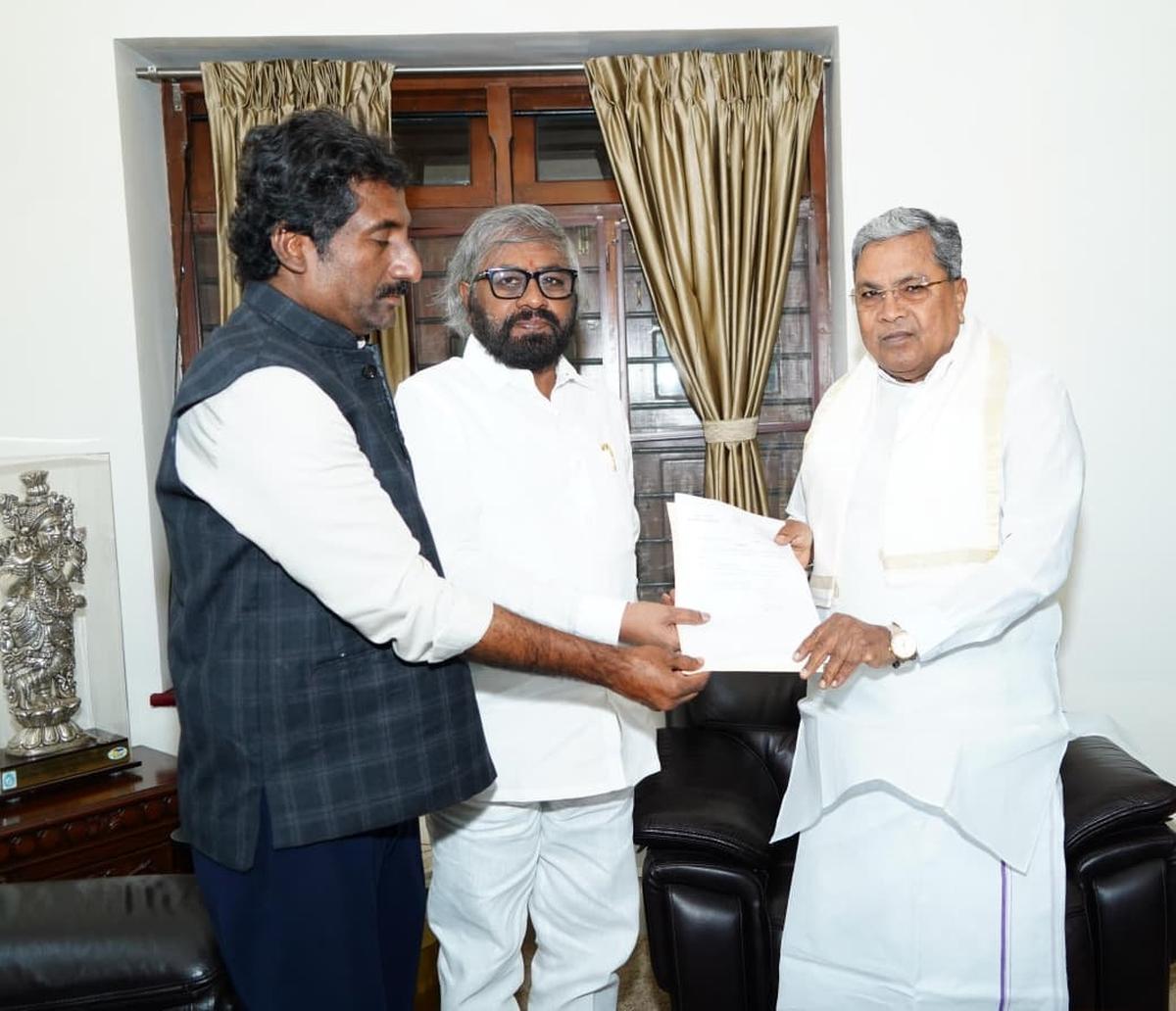 Municipal Administration Minister Rahim Khan and Forest, Environment and Ecology Minister Eshwar Khandre met Karnataka Chief Minister Siddaramaiah in Bengaluru on September 28, 2025.