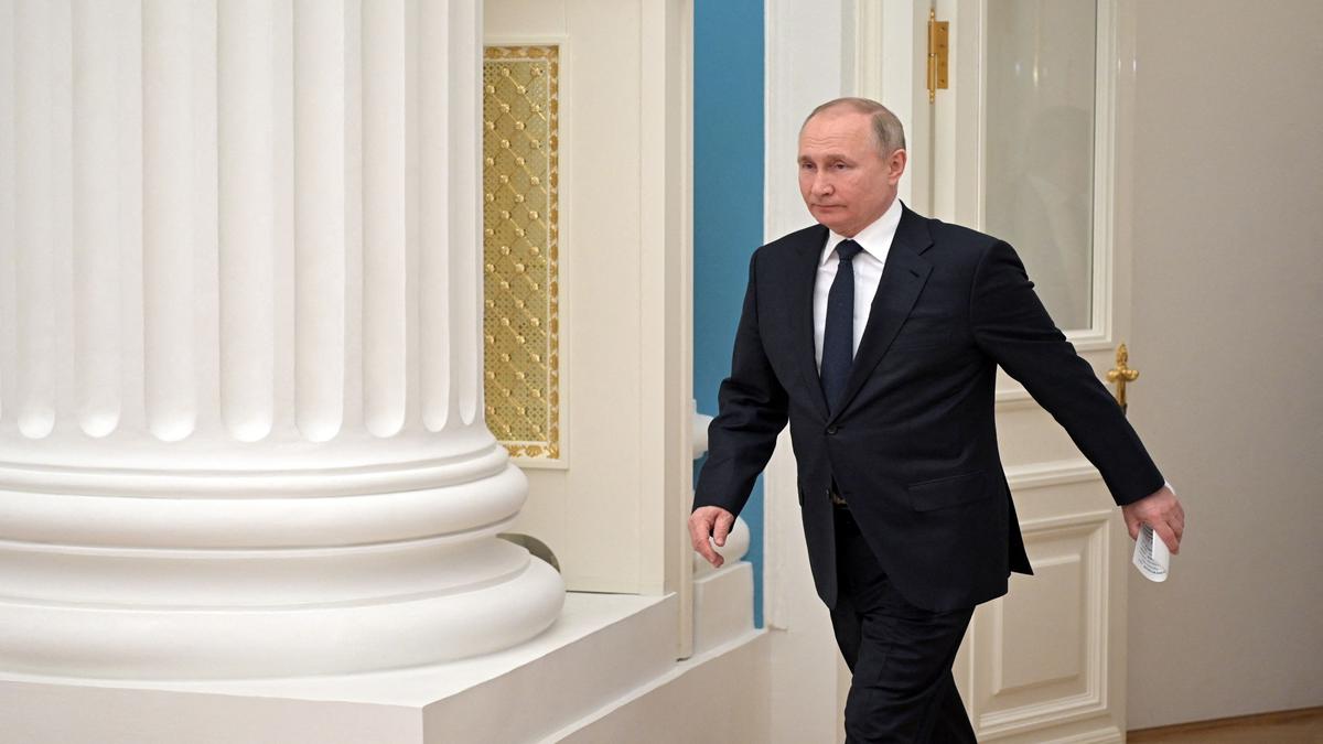 Putin’s moves that are hardly ‘chess thumping’