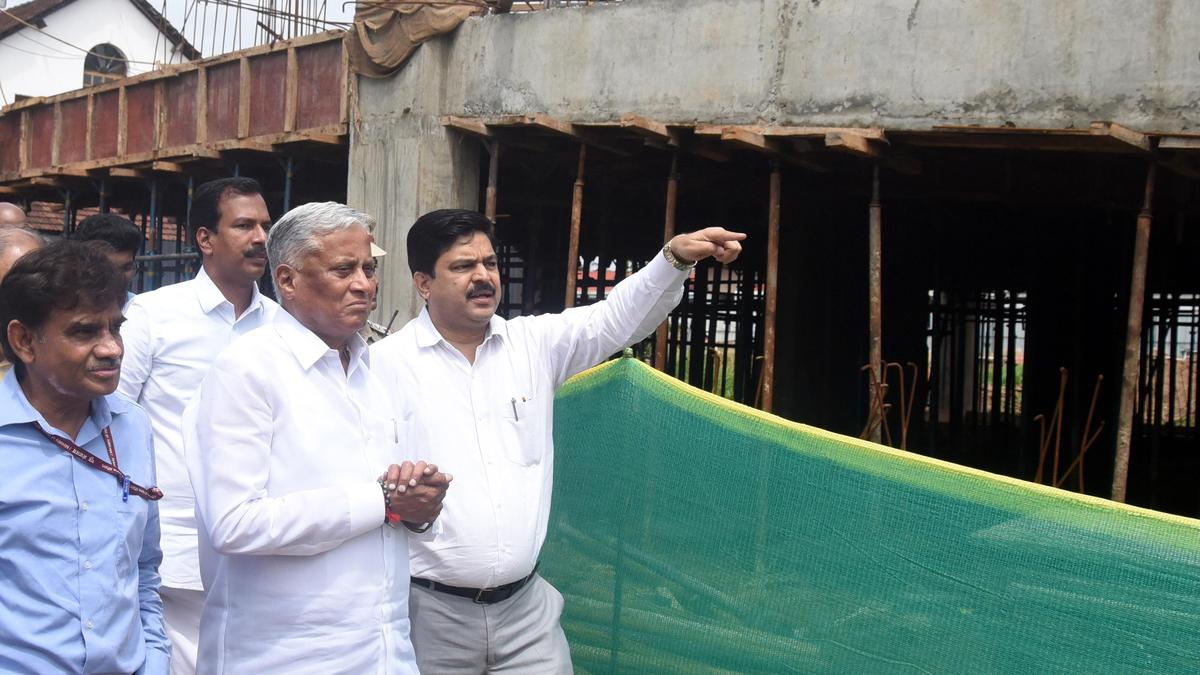 Political differences will not hinder development projects: Union Minister Somanna