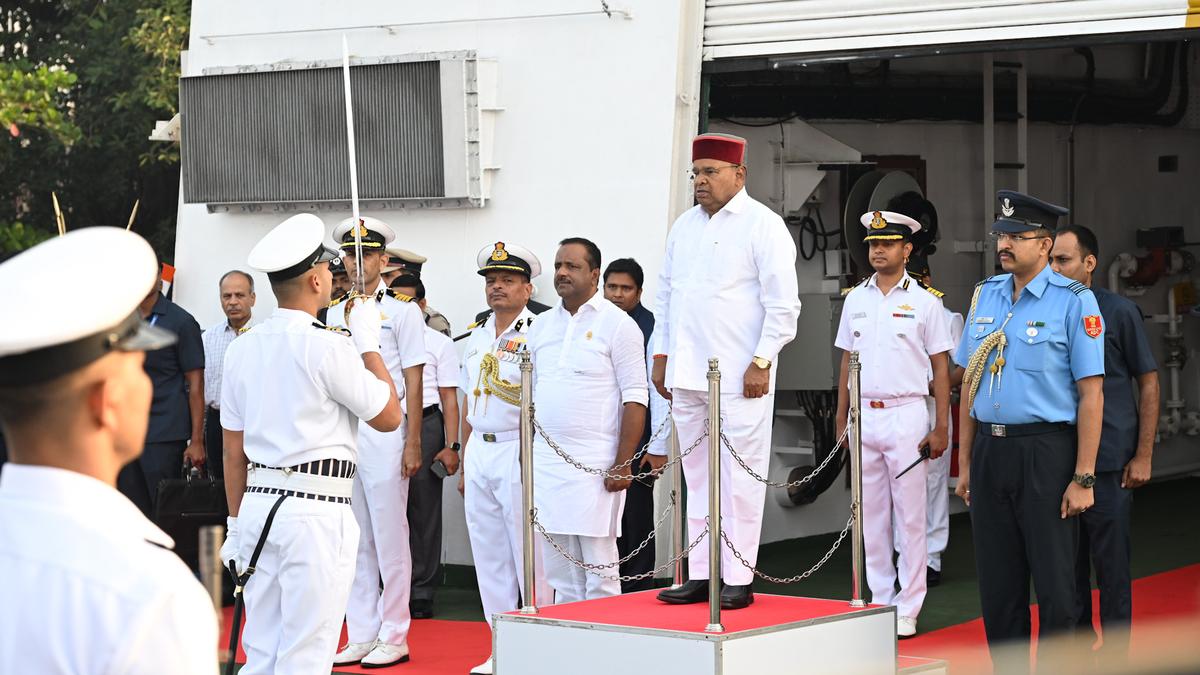 Indian Coast Guard displays its prowess before Governor Thaawarchand Gehlot