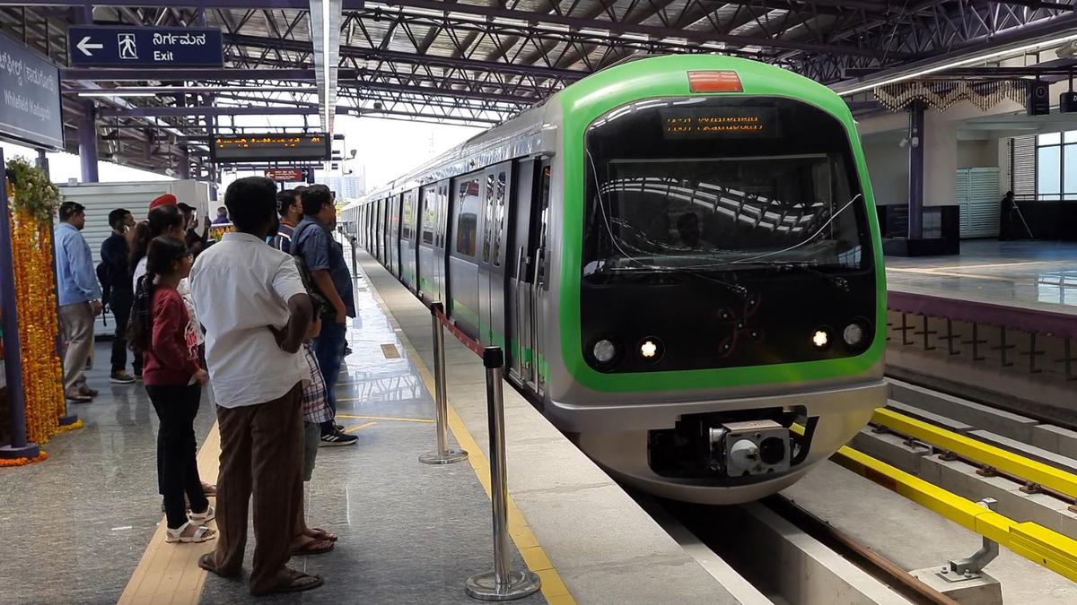 Disrupted metro services on Green line causes inconvenience to commuters