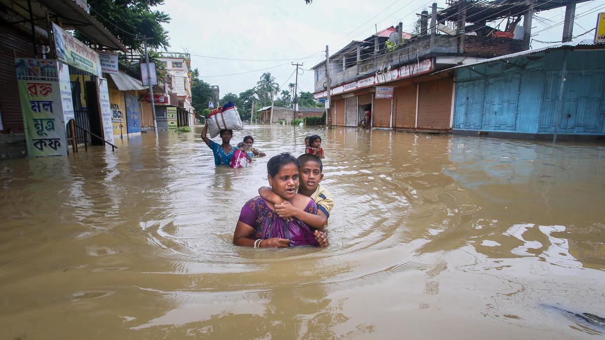 More than 2,000 people displaced due to Tripura floods - The Hindu