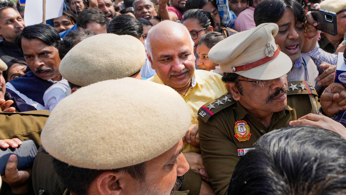 Delhi excise policy case | CBI arrests Manish Sisodia after questioning him for 8 hours