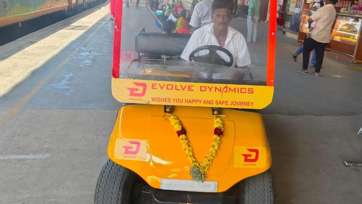 Battery-operated car service introduced in Thoothukudi railway station