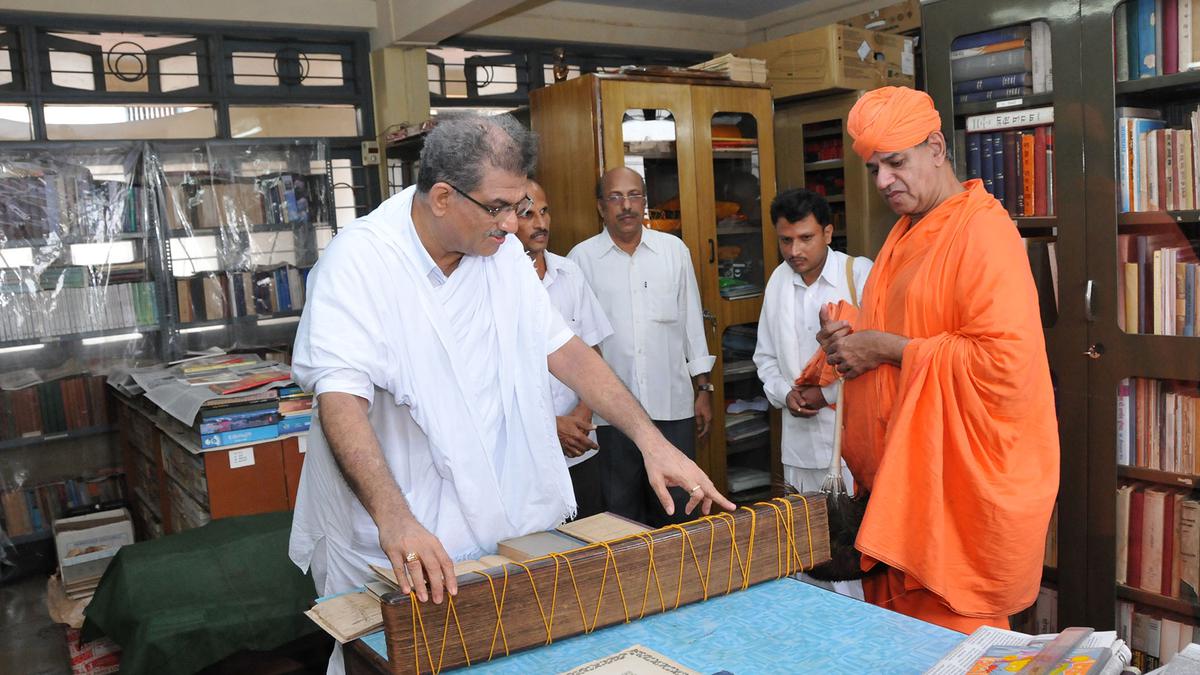 Heggade mourns Sri Charukeerthi Bhattaraka Swamiji’s death