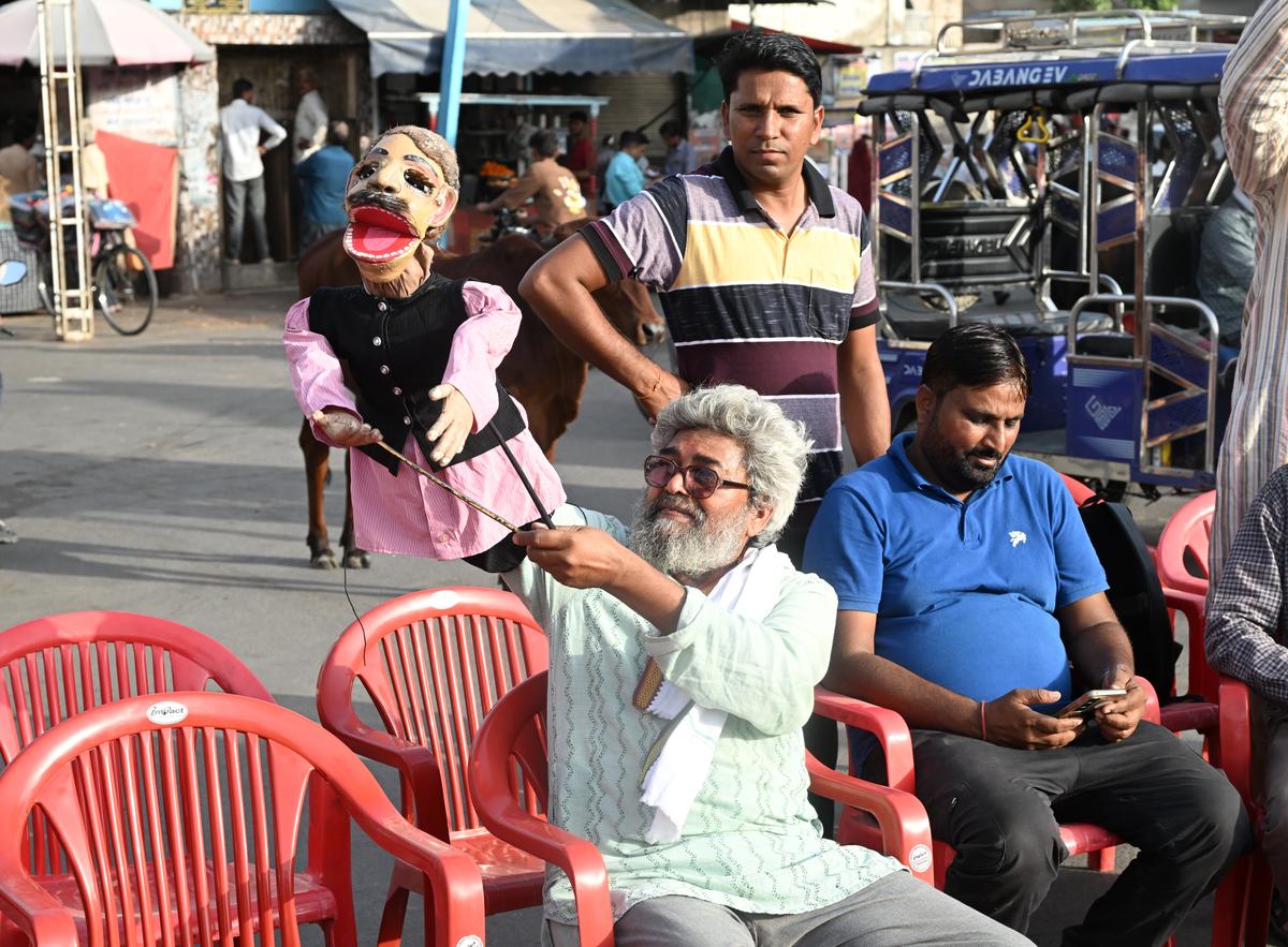  An RTI worker at Chang gate in Beawar, Rajasthan, a day before the National RTI Mela on October 12. 
