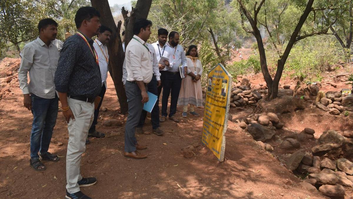 Central RDPR team inspects MGNREGA works