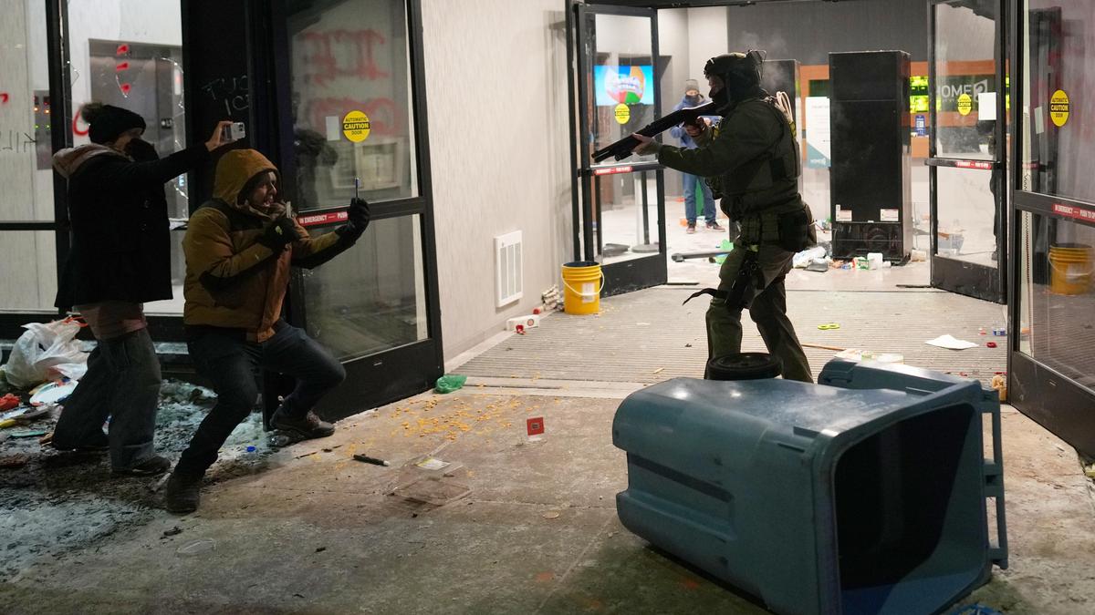 Minneapolis locals protest inhumane U.S. agents after second killing by ICE