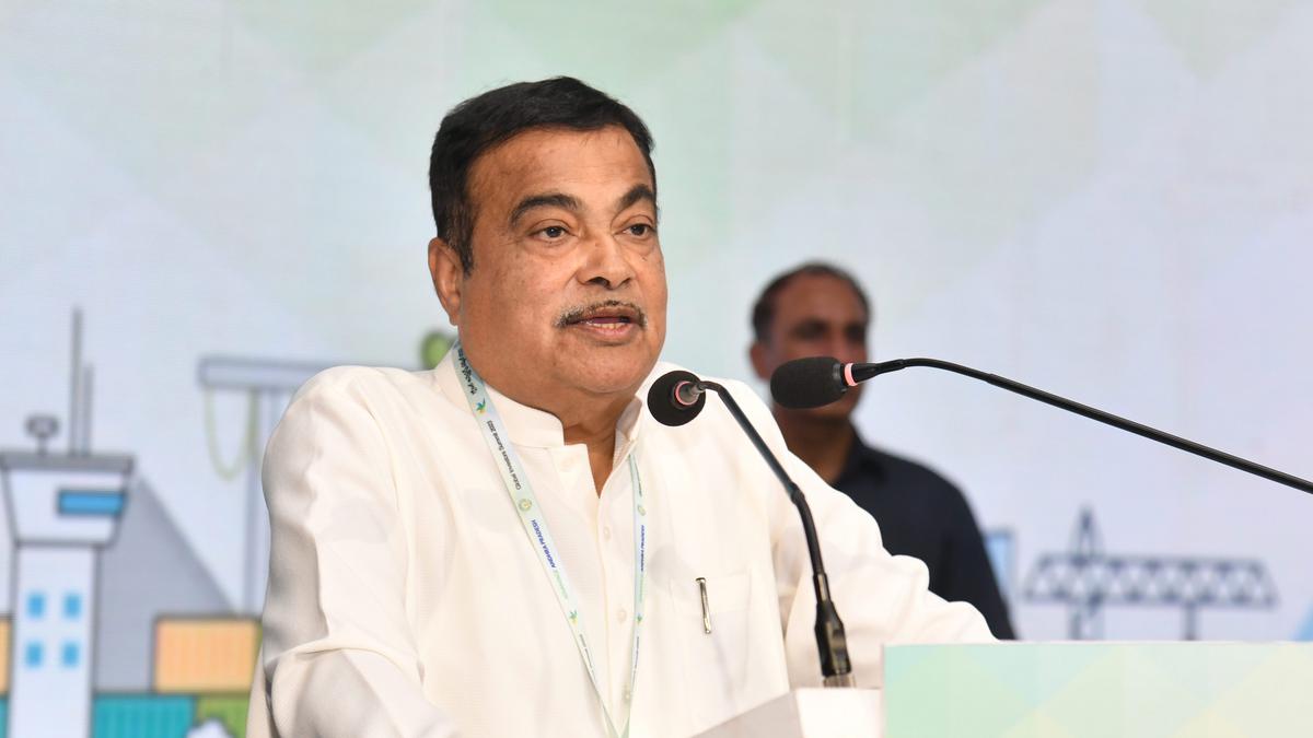 Around 725 road projects facing delays due to erratic rains in some States: Nitin Gadkari