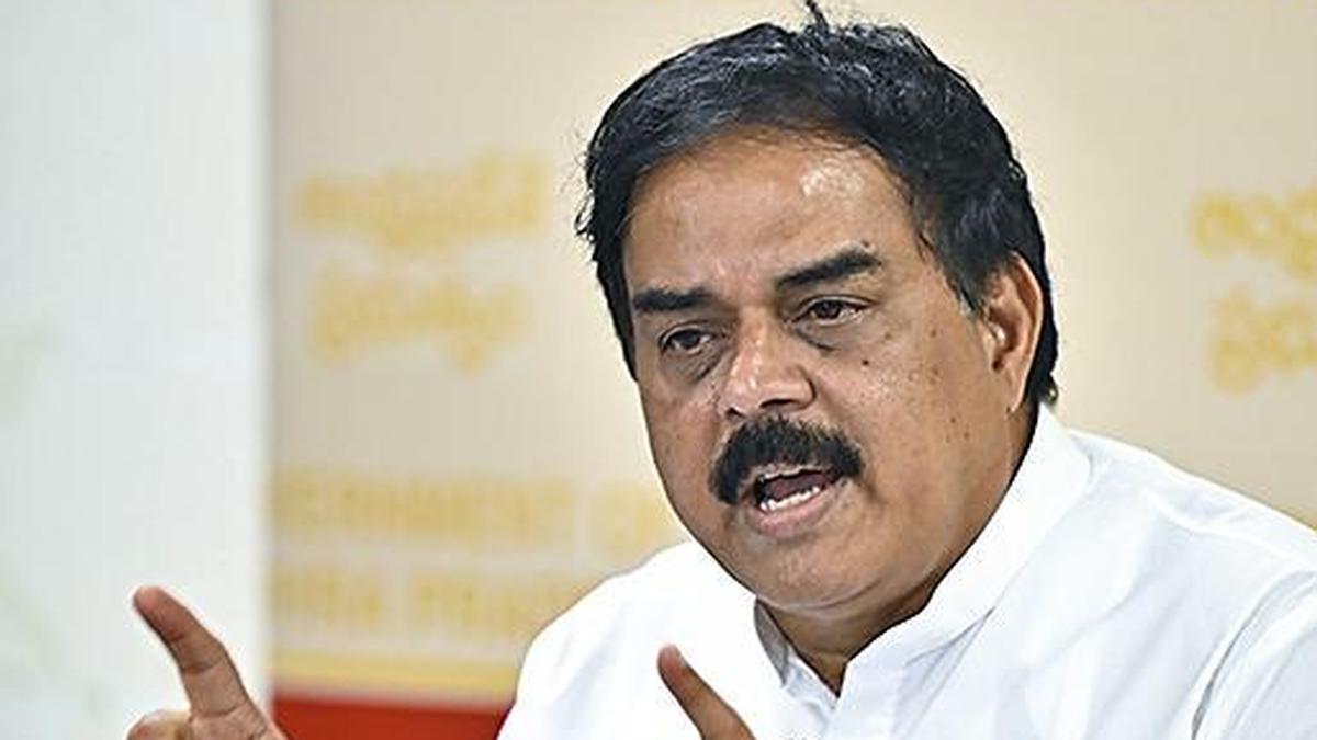 Control room, toll-free helpline set up to resolve paddy procurement issues in Andhra Pradesh