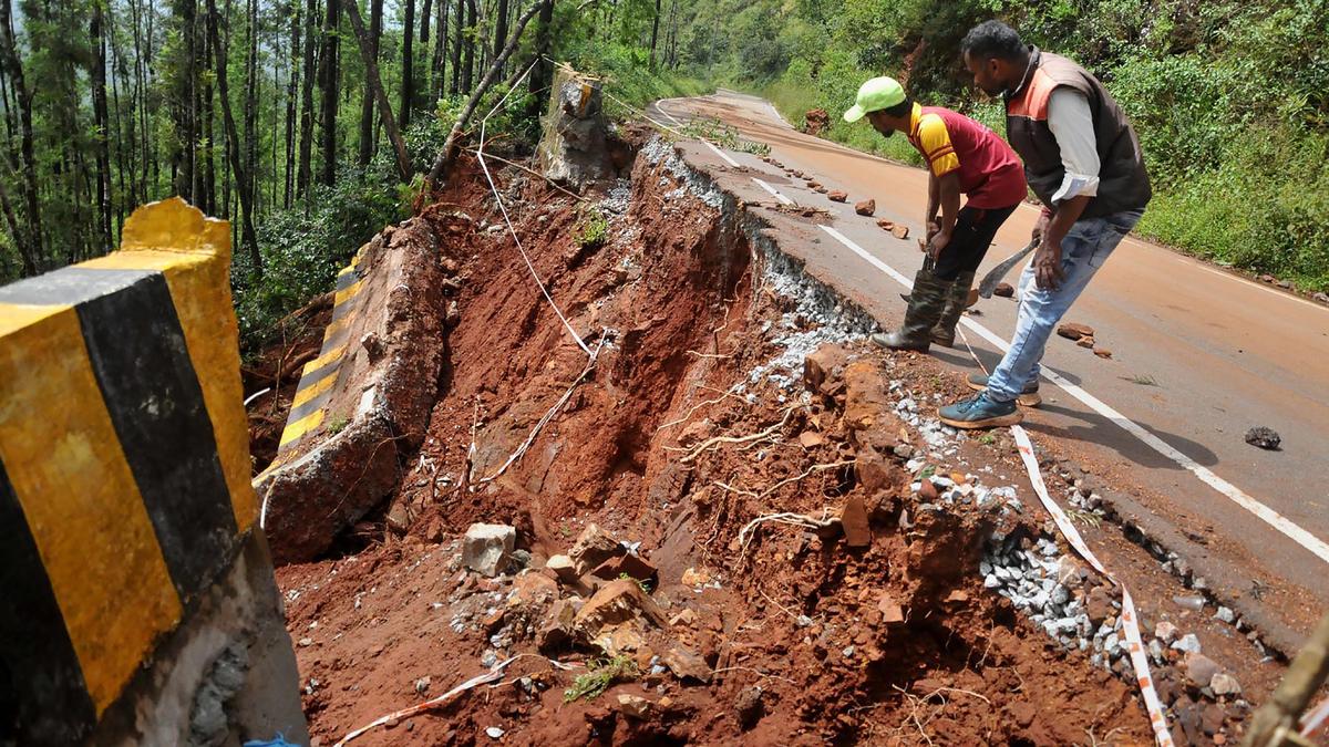 Landslips in Chikkamagaluru: GSI geologists say indiscriminate road construction can make slopes susceptible