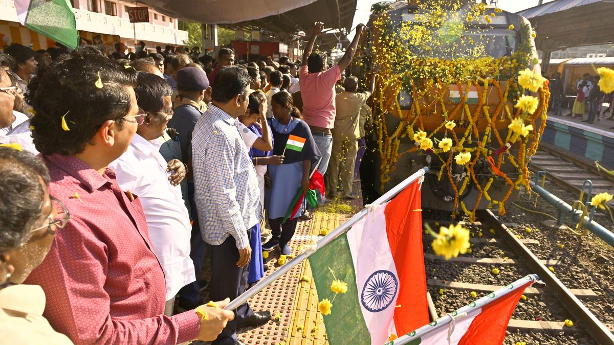 Regular services of Tambaram – Thiruvananthapuram Tambaram – Central Amrit Bharat (Weekly) Express