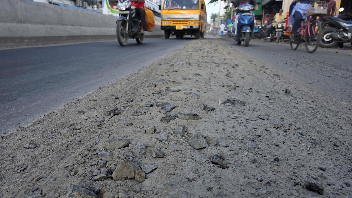 Villianur Road continues to pose risk to motorists