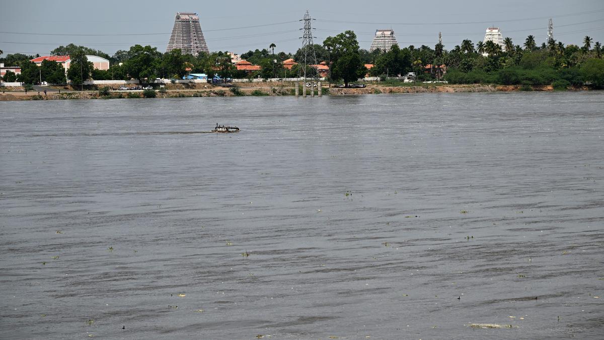 Nearly one lakh cusecs of water diverted in Kollidam