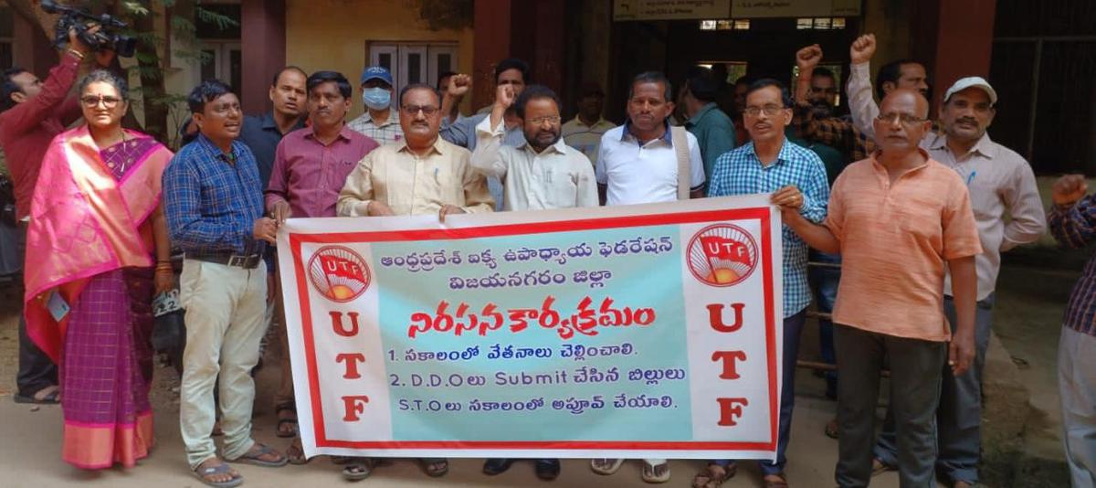 Andhra Pradeshs Hindi Controversy A Political Masterclass In Manipulation - zq65cvl