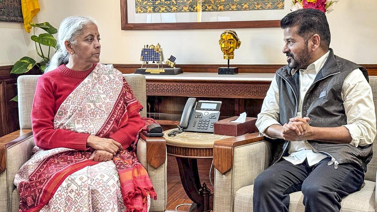 CM seeks Centre’s help in setting up YIIRS and strengthening education sector with ₹30,000 crore