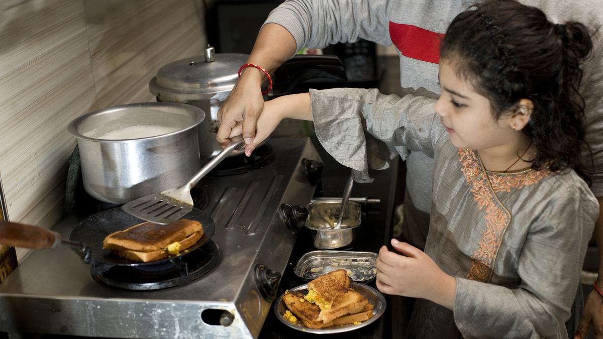 The great dabba barter: In school, I traded my jam-bread for fluffy idlis and layered parathas