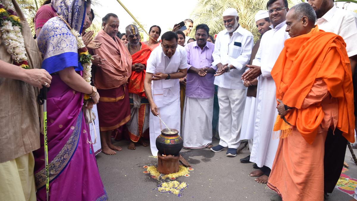 Tourism Department holds Pongal celebrations at Salem Collectorate