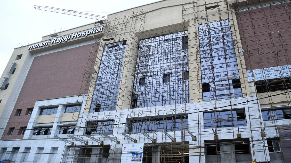 Government hospital should be equipped with basic infrastructure, patient can legitimately expect facilities are available and functional, says HC