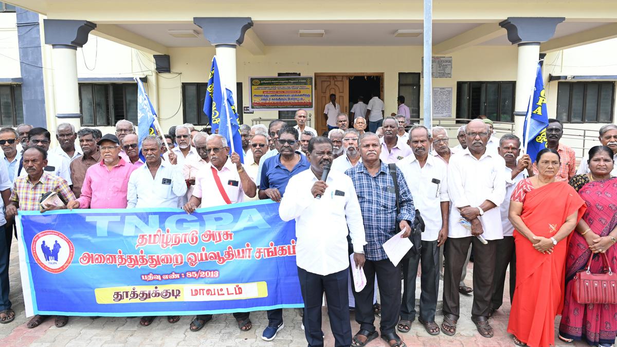Pensioners stage protest in Thoothukudi