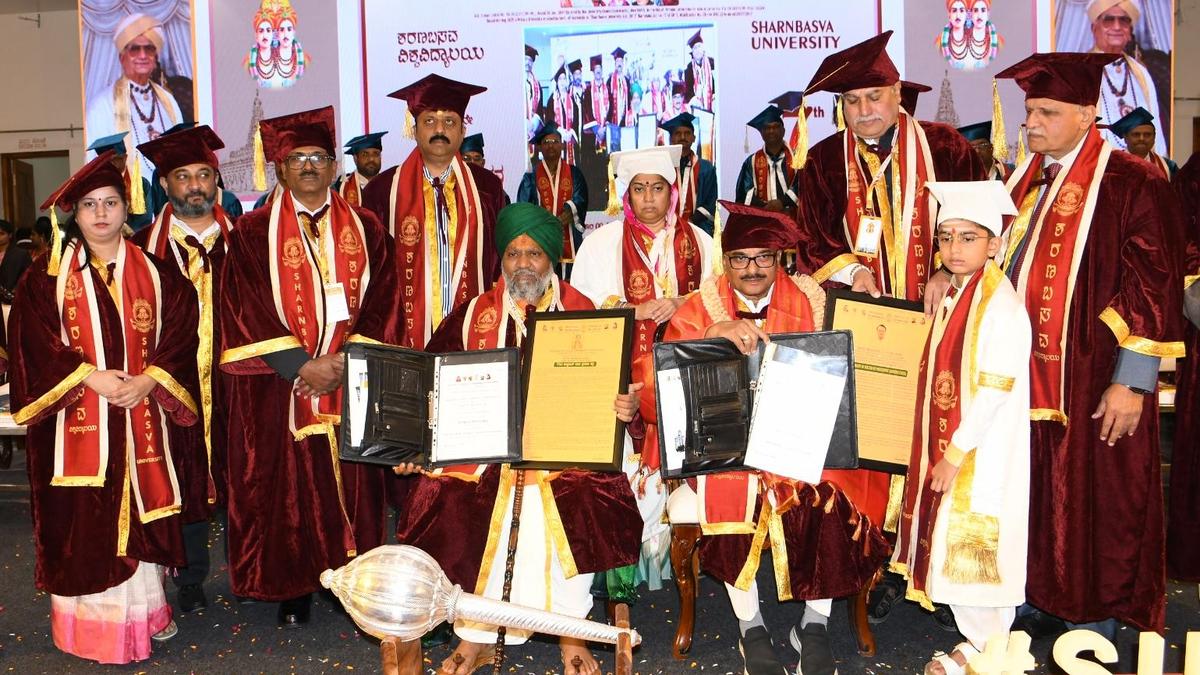 Sharnbasva University confers honorary doctorates on three eminent personalities