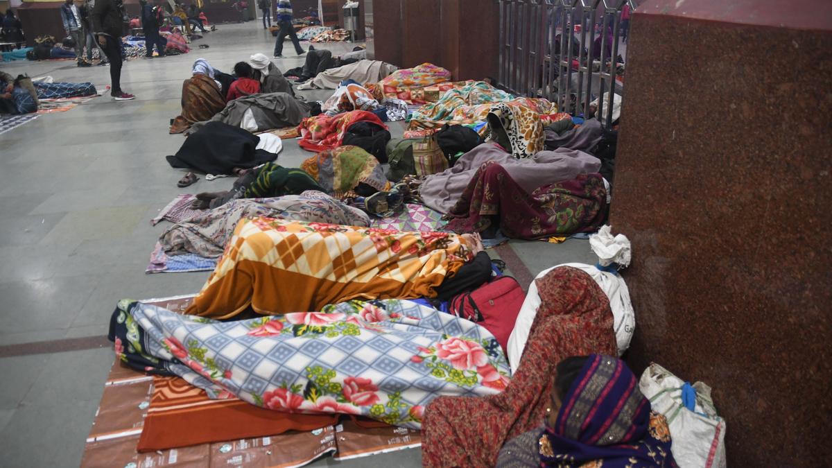 Outrage over Lucknow rail staff spraying cold water to disperse passengers sleeping on platforms