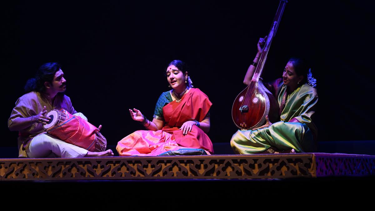 ThRee entertains’ play Kaatriniley Varum Geetham straddles between fact and fiction