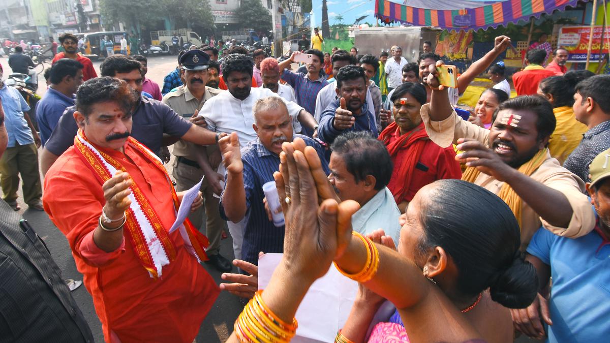 Sanitation woes mount in Visakhapatnam as municipal contract workers’ strike nears a week