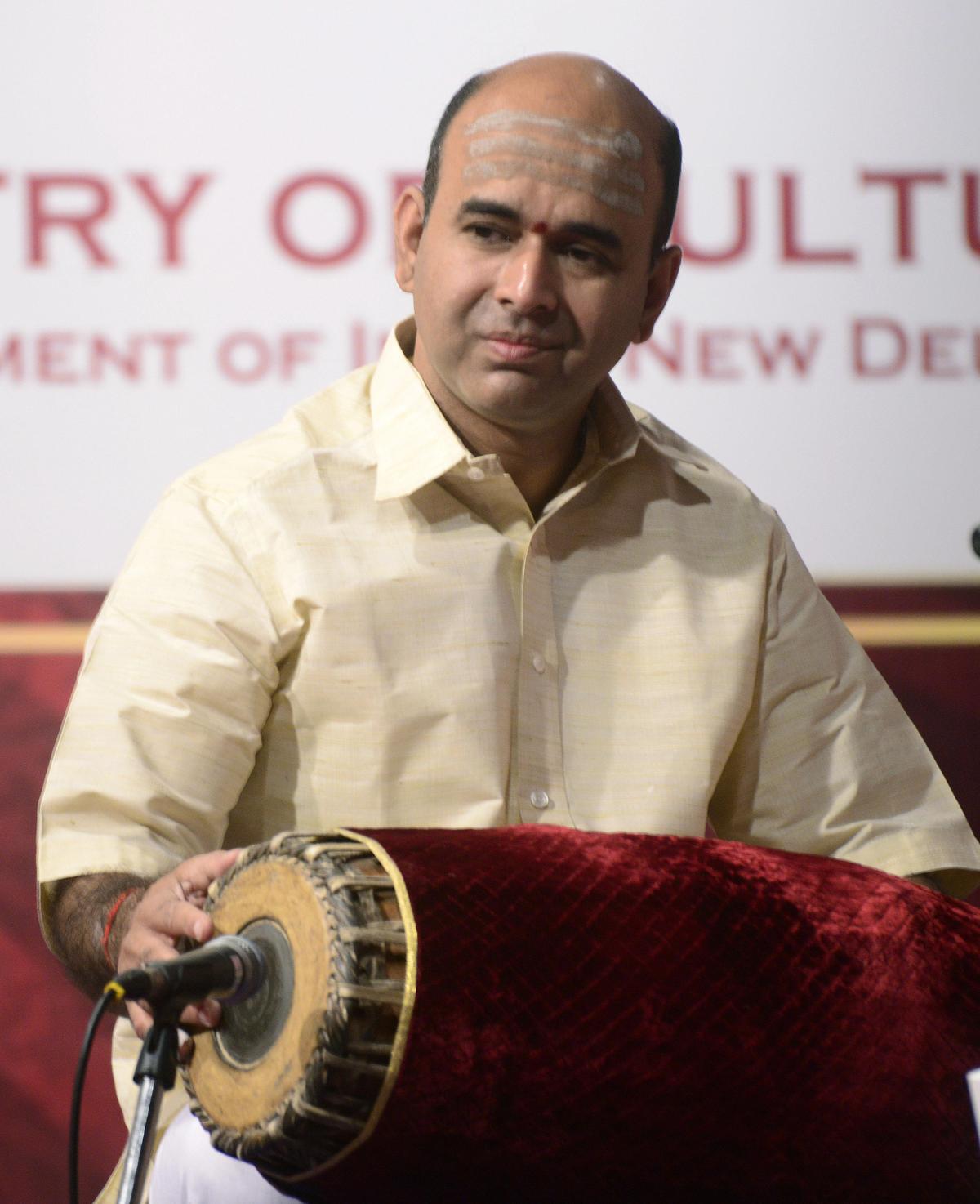 एन. हाथ शिव 