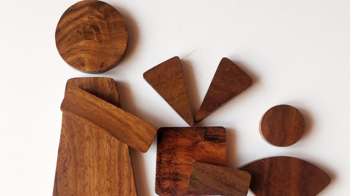 Prakruti brings to Coimbatore Ajrakh, Ashavali, Muslin, and Indigo Dyes