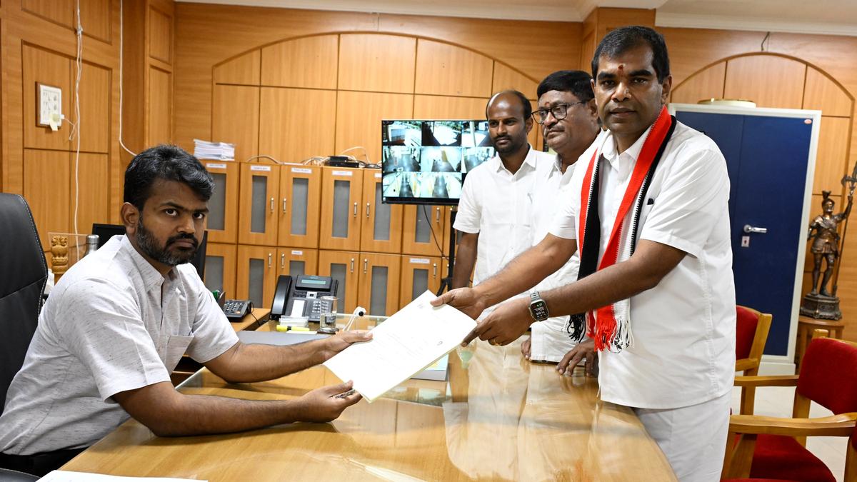 Lok Sabha Polls | Over 44 nominations filed in Erode parliamentary constituency