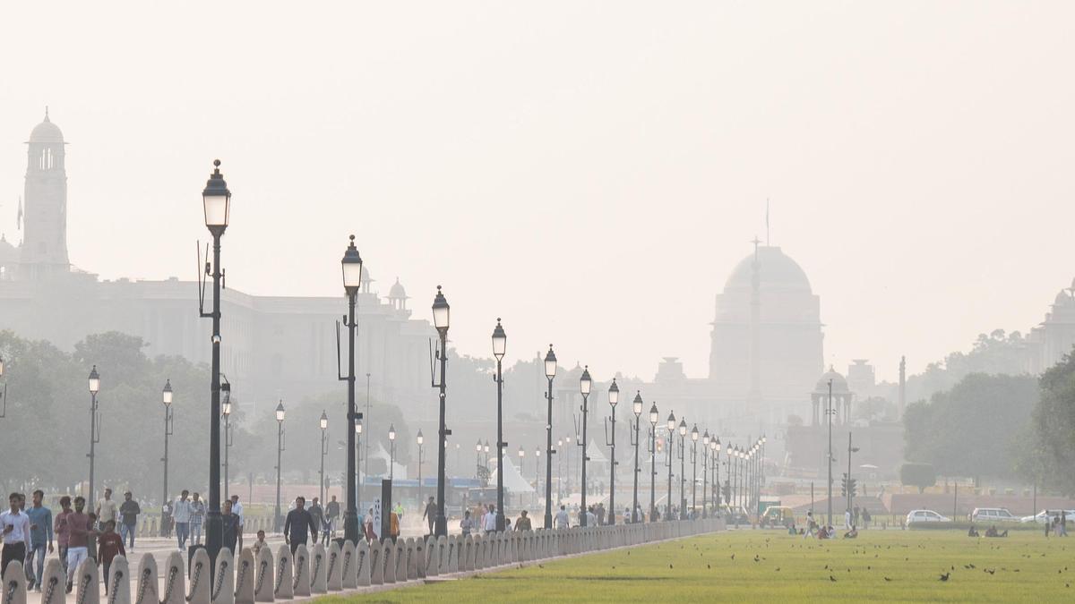 Light rain likely in Delhi; air quality remains ‘very poor’