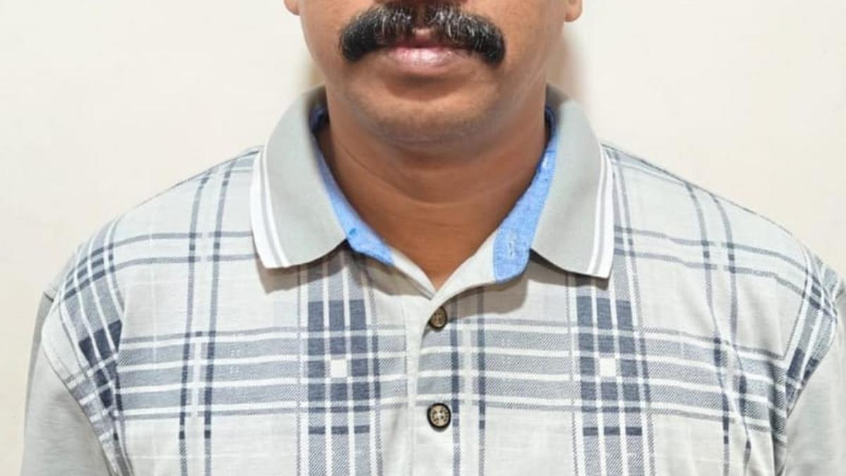 Security guard arrested for posting abusive Instagram comment on actress Renu Desai