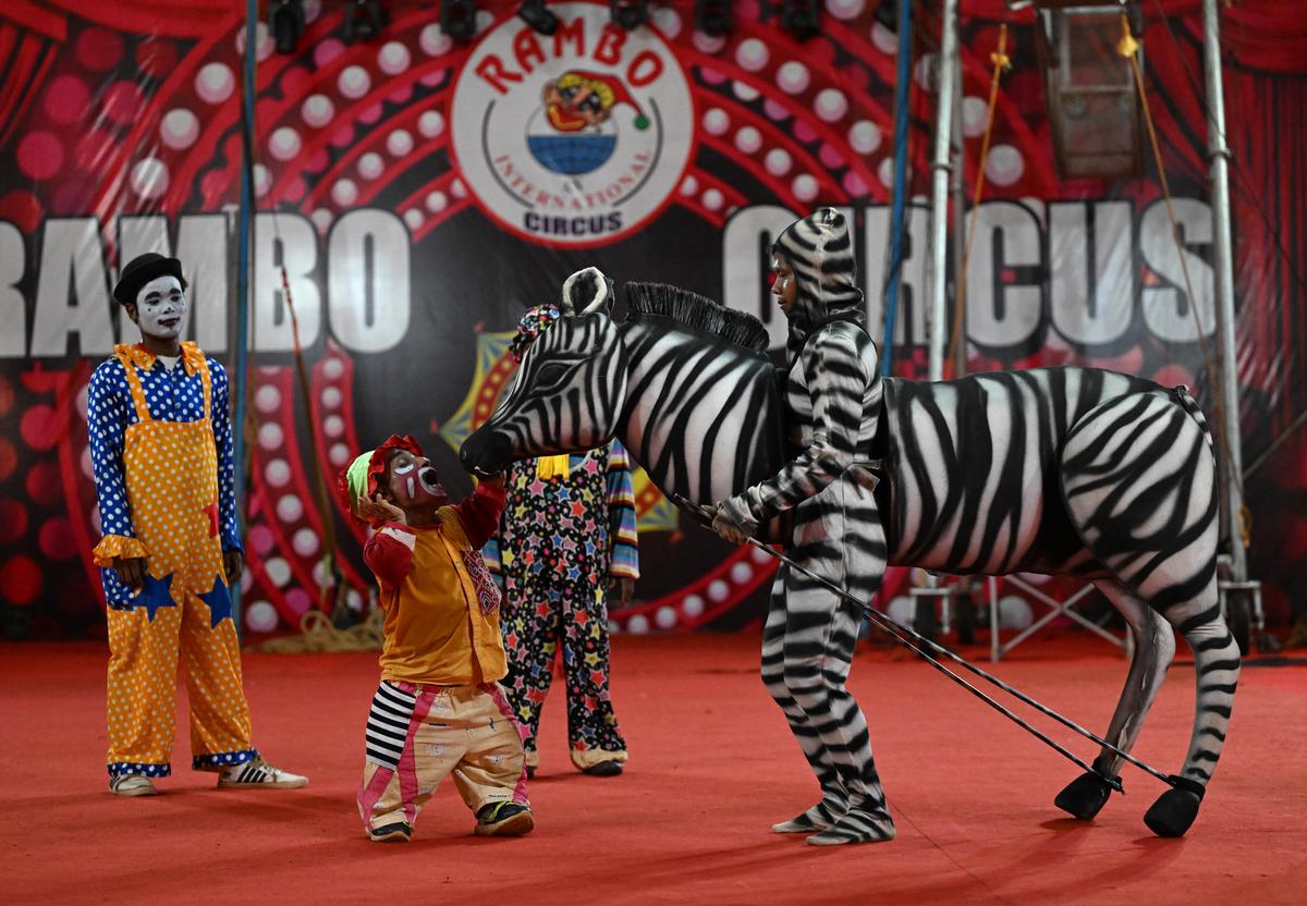 Artists of Rambo Circus performing.